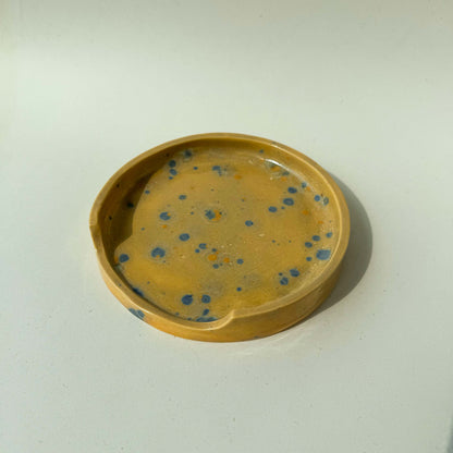 Reposa cucharas de cerámica amarillo